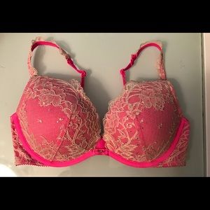Victoria’s Secret Hot Pink Bra